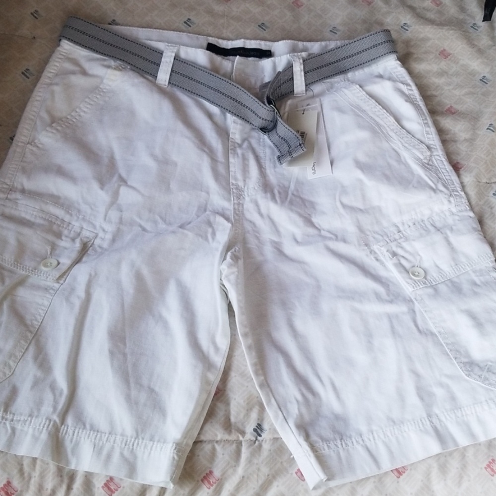 NWT CALVIN KLEIN White Cargo Shorts
